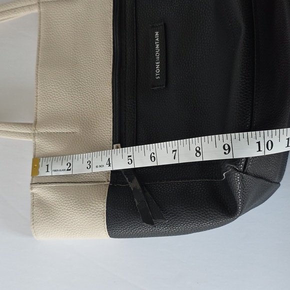 Stone Mountain USA Two-Tone Italian Leather Shoulder Bag/Purse/Hand Bag - Picture 8 of 15